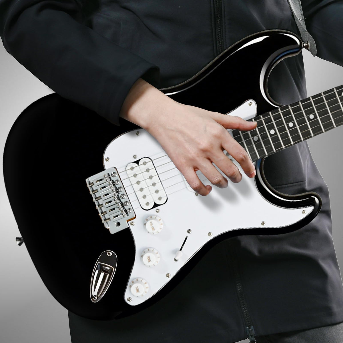 Full Size Electric Guitar Starter Kit with 10W Amp and Gig Bag W742128