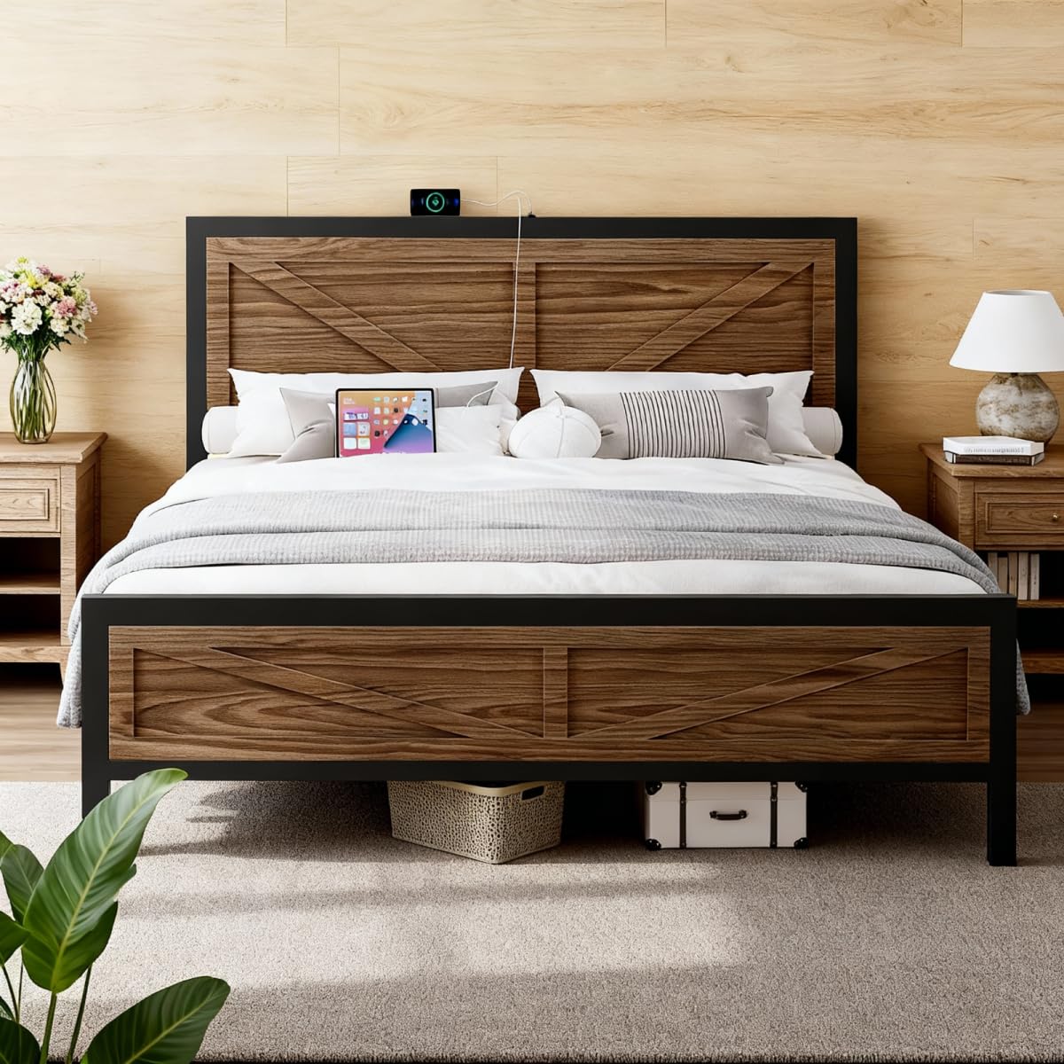 Queen Size Metal Platform Bed Frame with Storage D933818