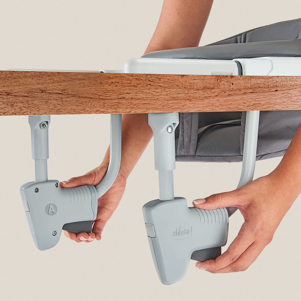 Hook-On High Chair with Tray E340