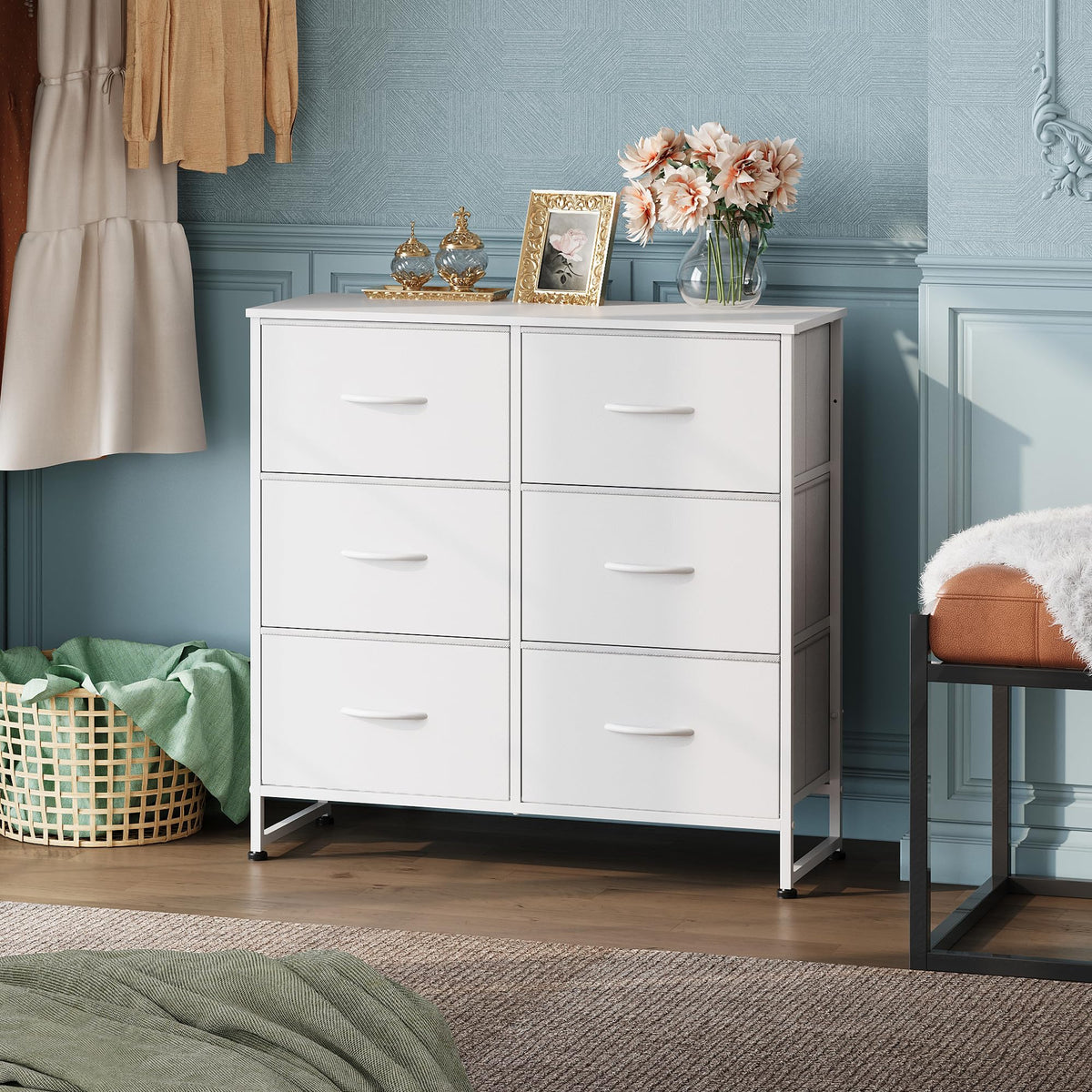 White 6 Drawer Dresser A161
